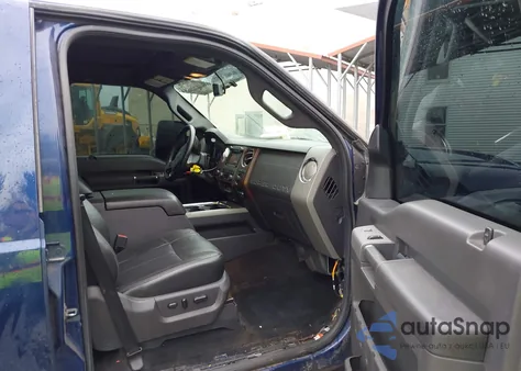 2012 Ford F-250 Lariat z USA, uszkodzony, nr VIN 1FT7W2BT8CED12171